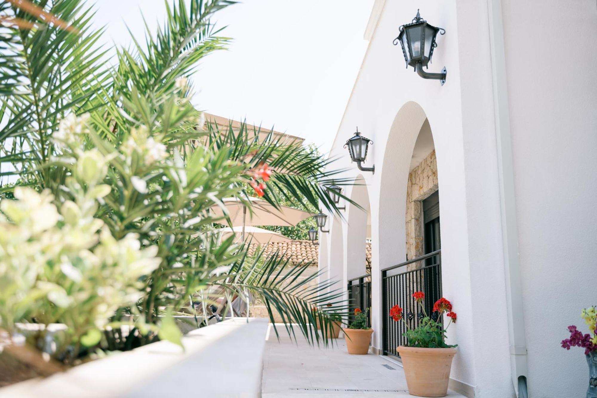B&B Lovac Ulcinj Kültér fotó
